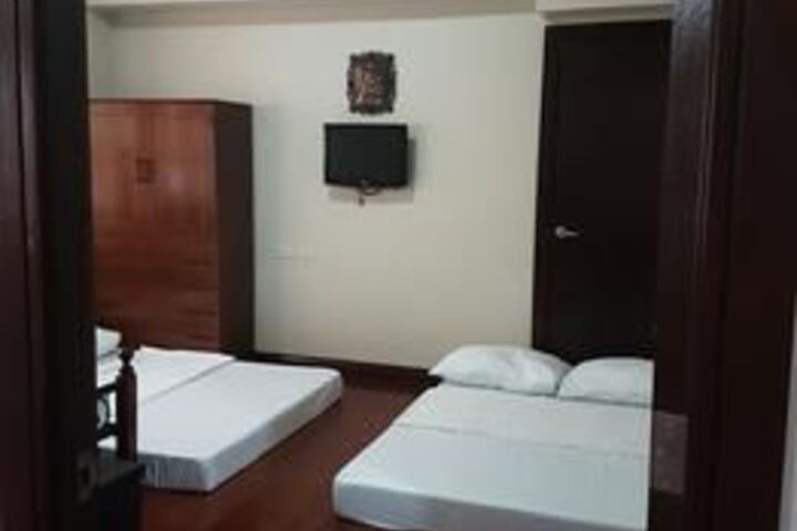 Room 73 of 127