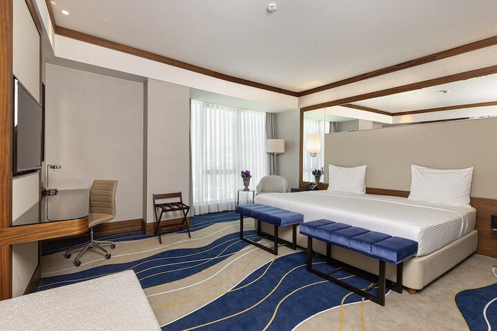 Room 13 of 56