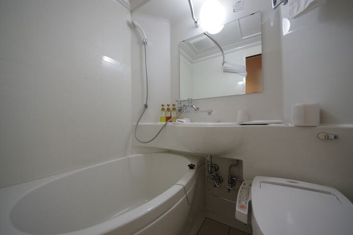 Clean Restrooms