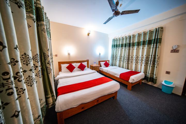 Room 15 of 33