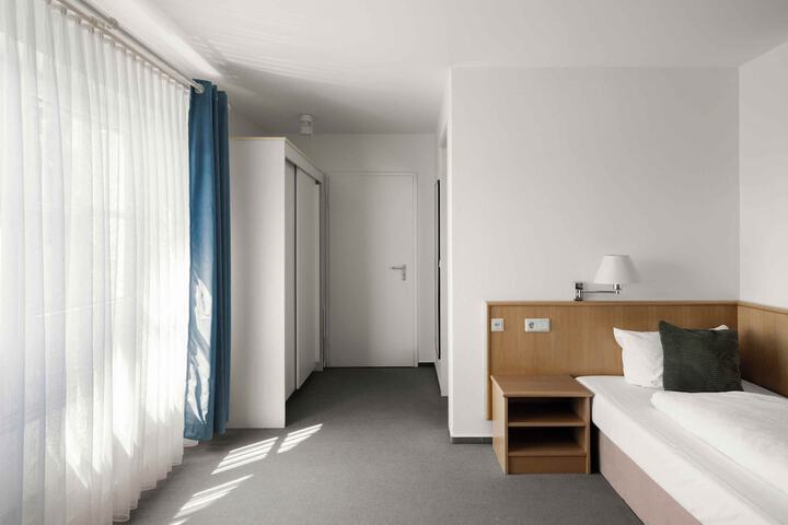 Room 8 of 23