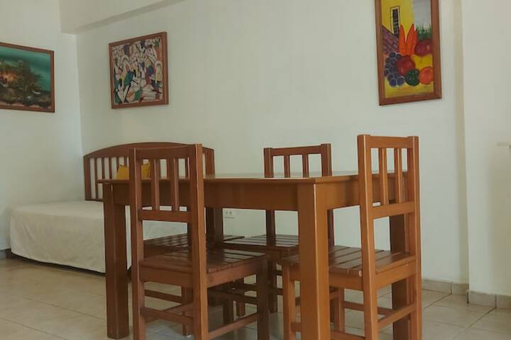 Room 9 of 25