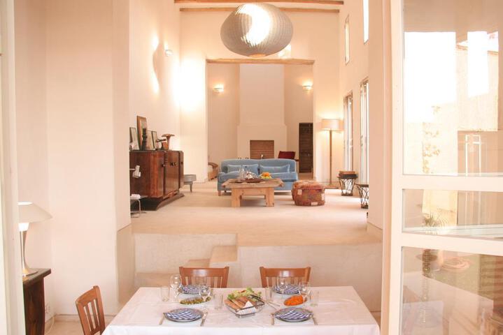 Room 5 of 6