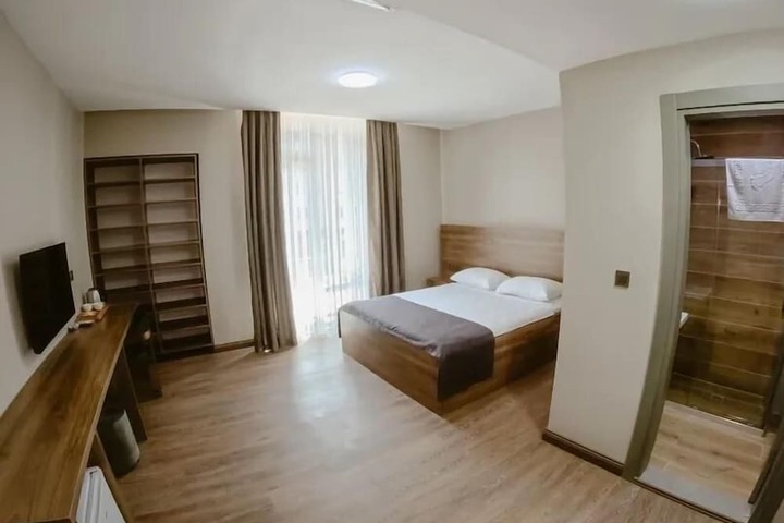 Room 2 of 9