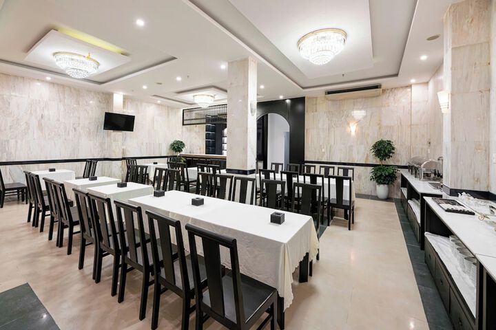 Dining Photos