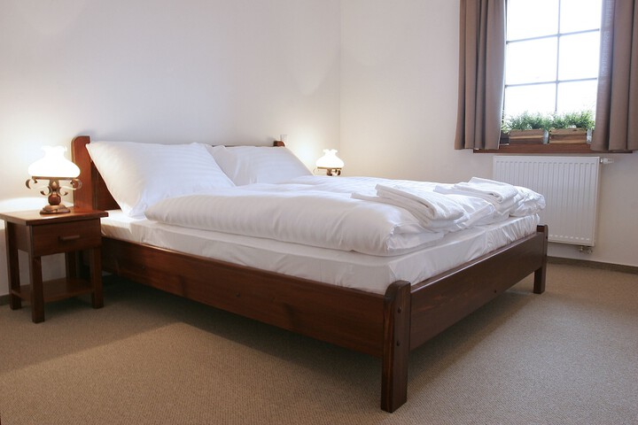 Room 3 of 32