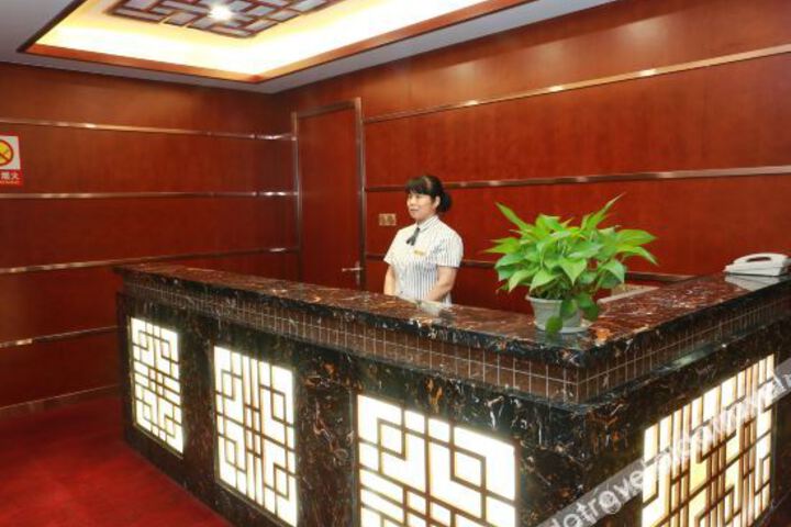 Hotel Interior 10 of 38