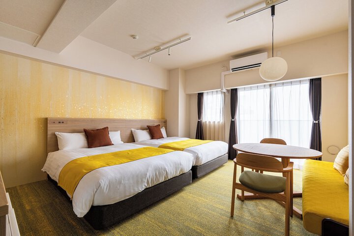 Room 44 of 104
