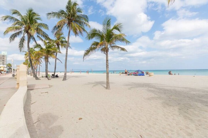 Beach 16 of 23