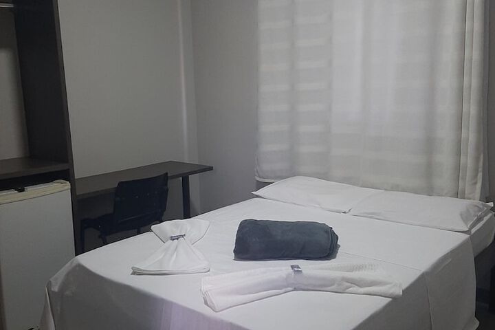 Room 2 of 20