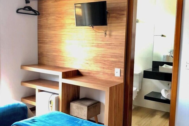 Room 7 of 31