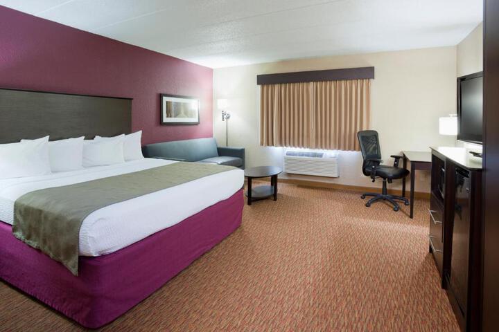 1 King Bed (15 of 15)
