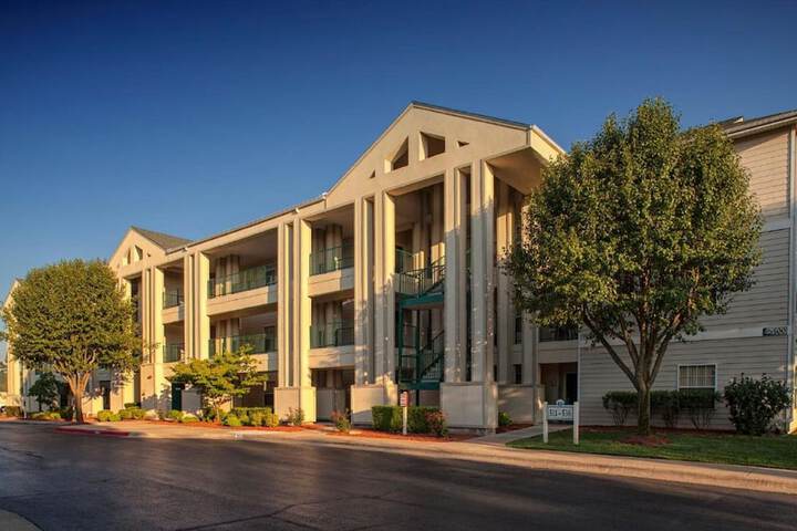 Hotel 70 of 71