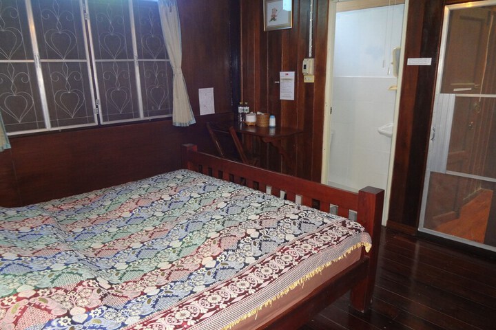 Room 9 of 55