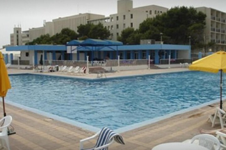 Pools & Facilities