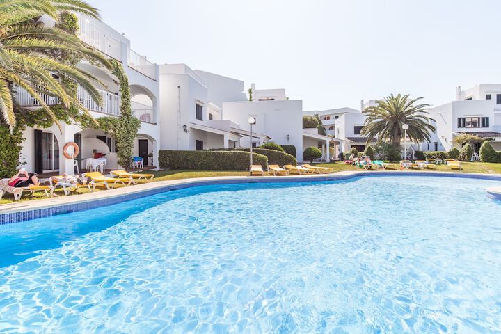 Pools & Facilities