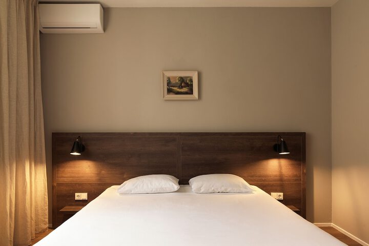 Room 12 of 56