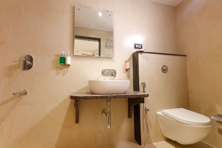 Room 16 of 29