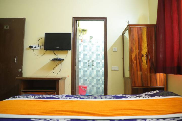 Room 14 of 45