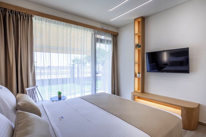 Room 8 of 29