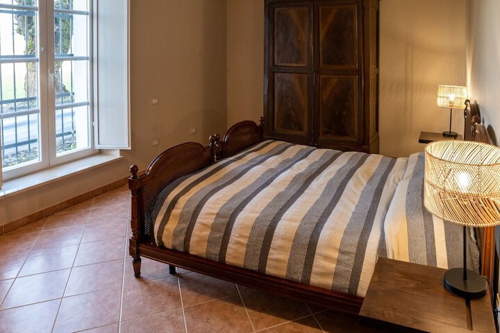 Room 28 of 114