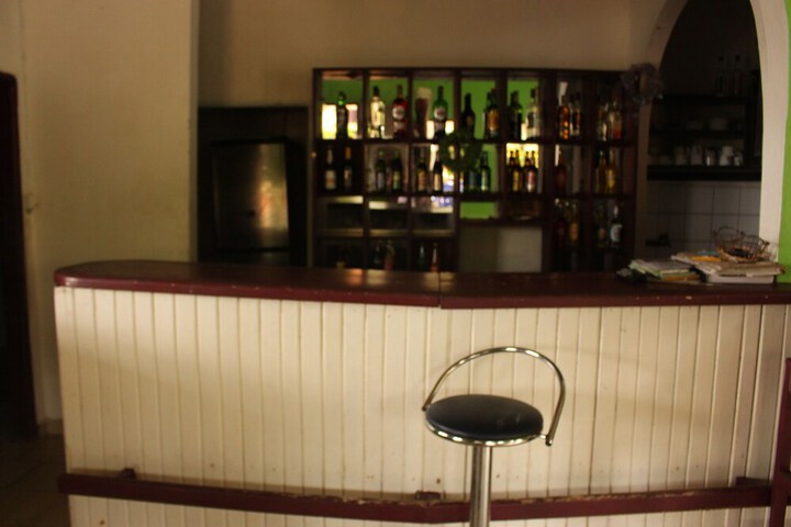 Lounge 20 of 24