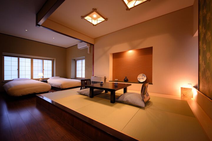 Room 6 of 42