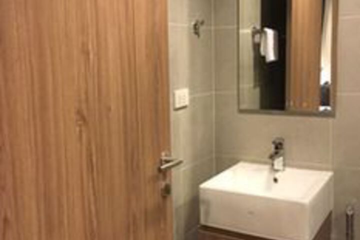 Room 3 of 30