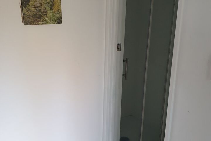 Room 8 of 23