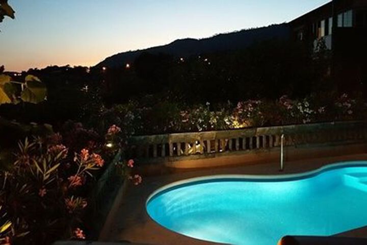 Pool 123 of 169