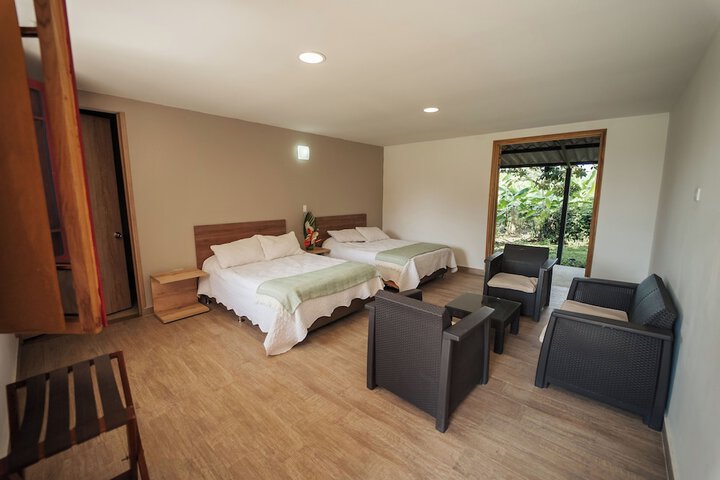 Room 10 of 34