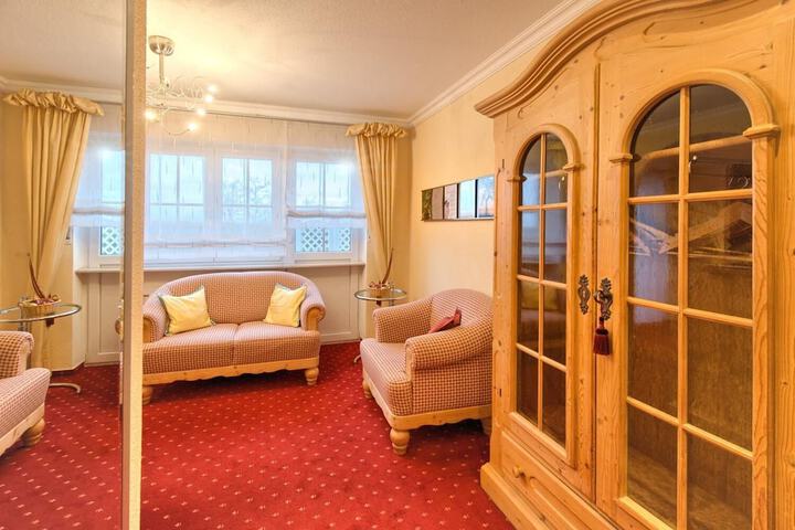 Room 7 of 24