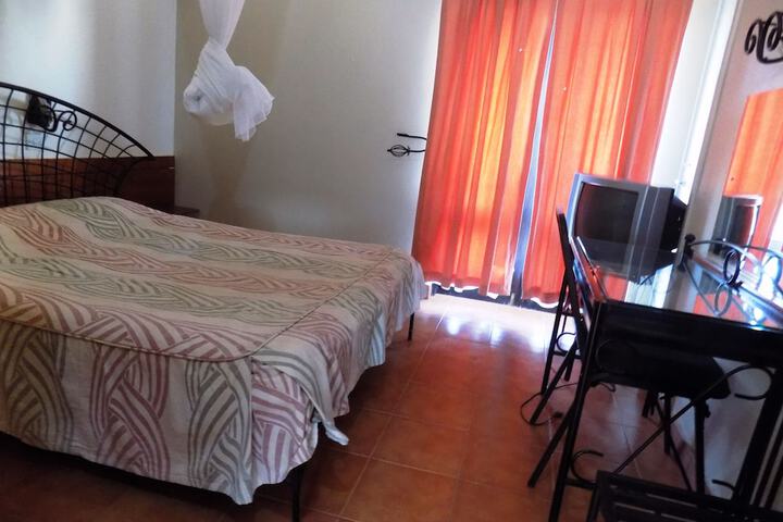 Room 12 of 35