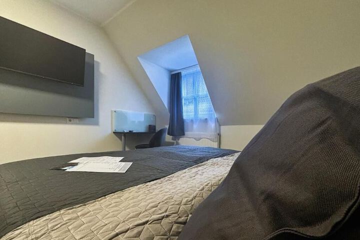 Room 31 of 60