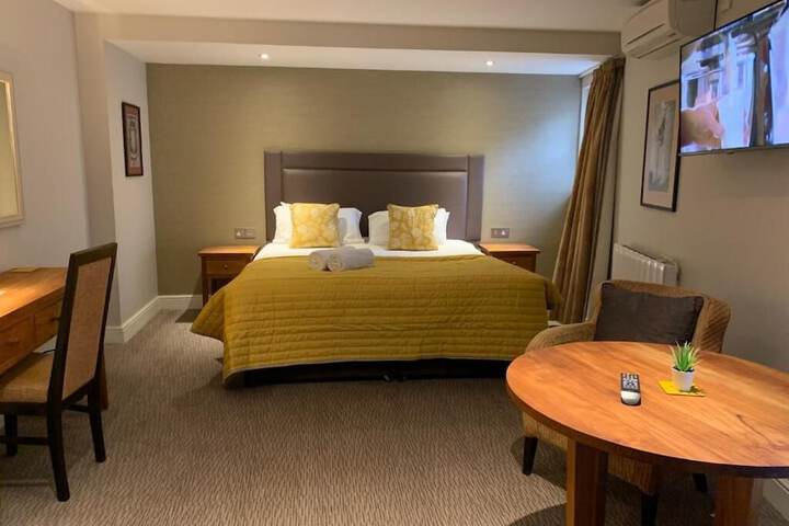 Room 7 of 64