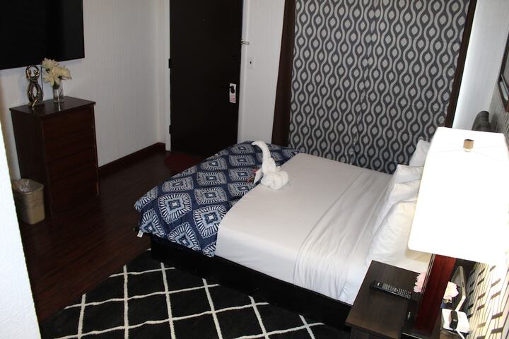 Room 3 of 13