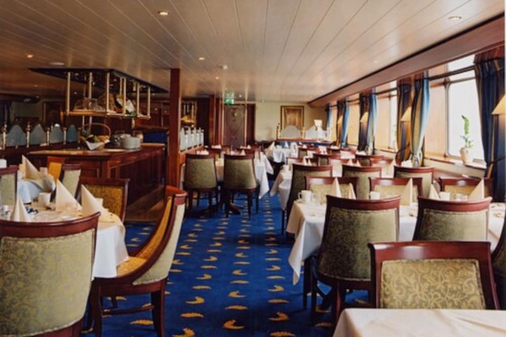 Dining Photos