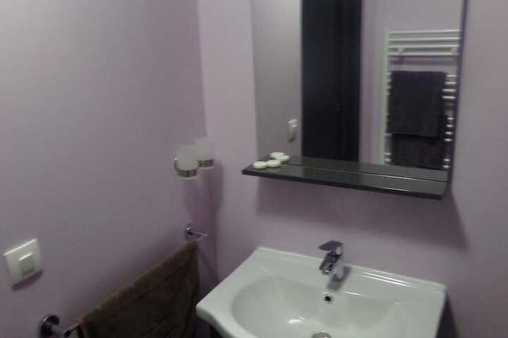 Room 26 of 42