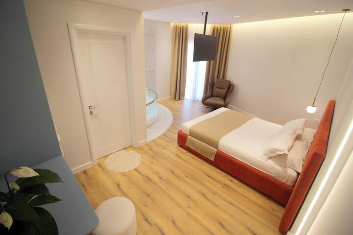 Room 27 of 49