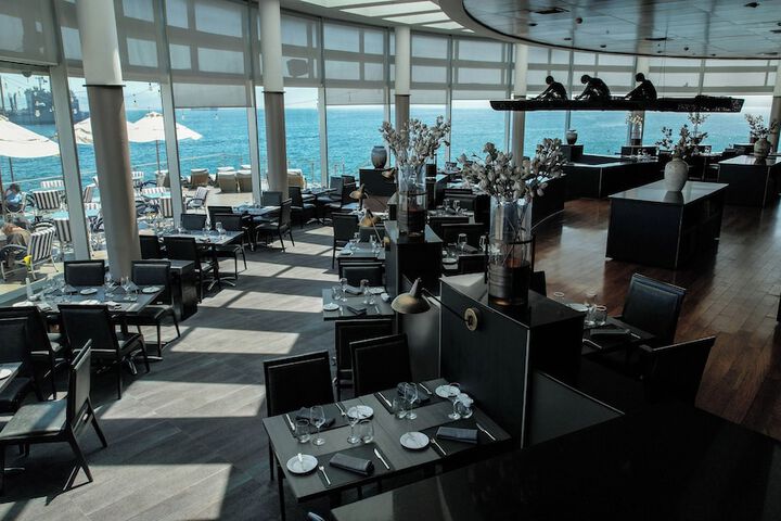 Dining 42 of 71