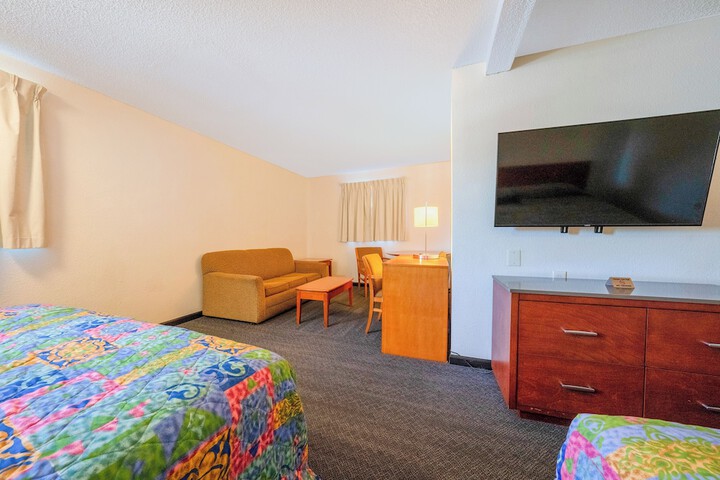Room 33 of 52
