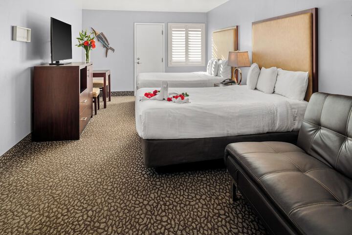 Room 16 of 38