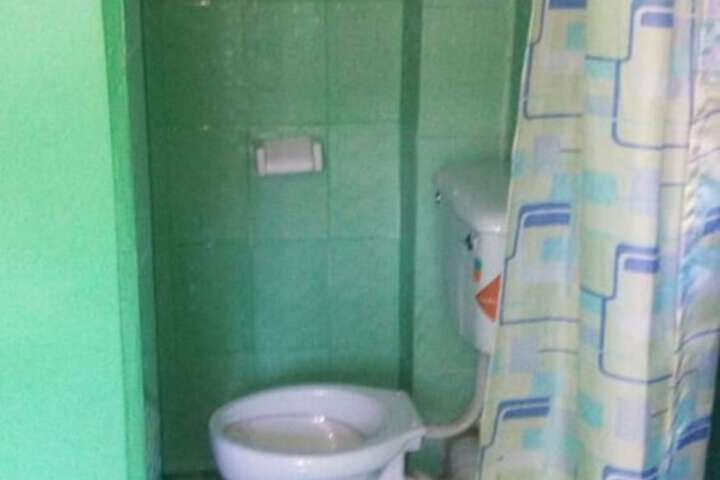 Room 6 of 14
