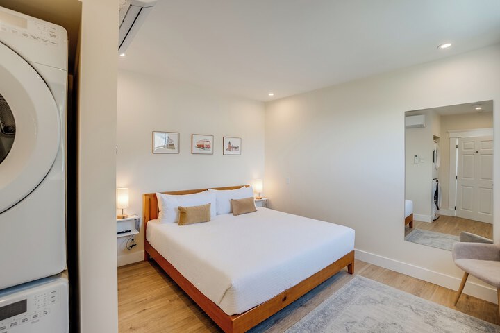 Room 16 of 107