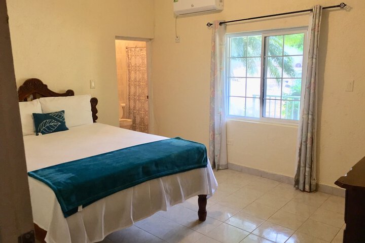 Room 11 of 29