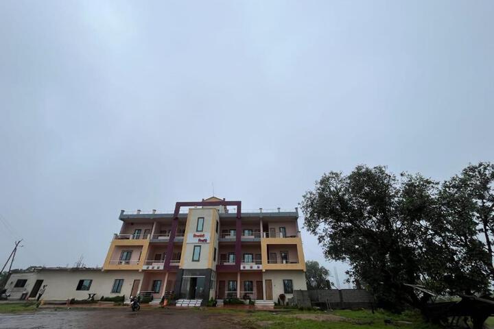 Image of Resort Shivneri