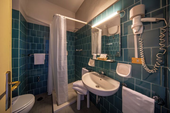 Room 45 of 65