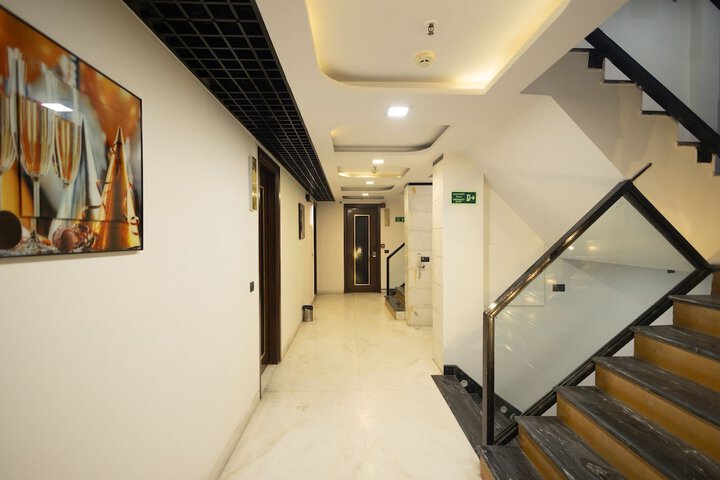 Hotel Interior 4 of 25