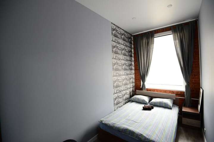 Room 5 of 33