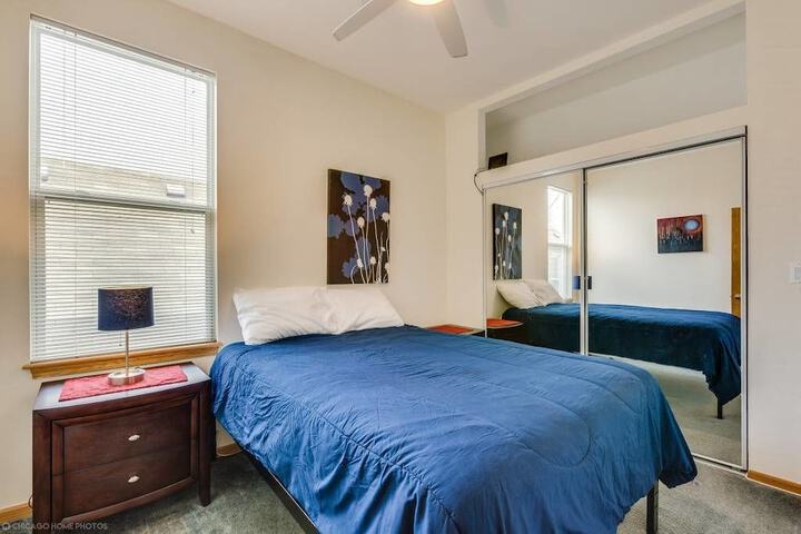 Room 2 of 23